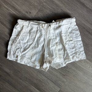 H&M White Women's Linen Shorts